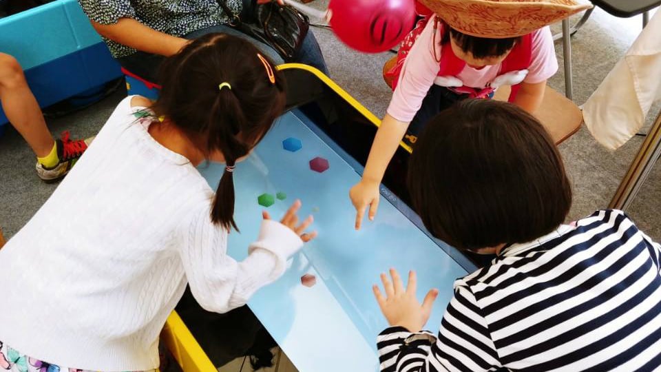 Snowflake Entertainment on Think Touch table