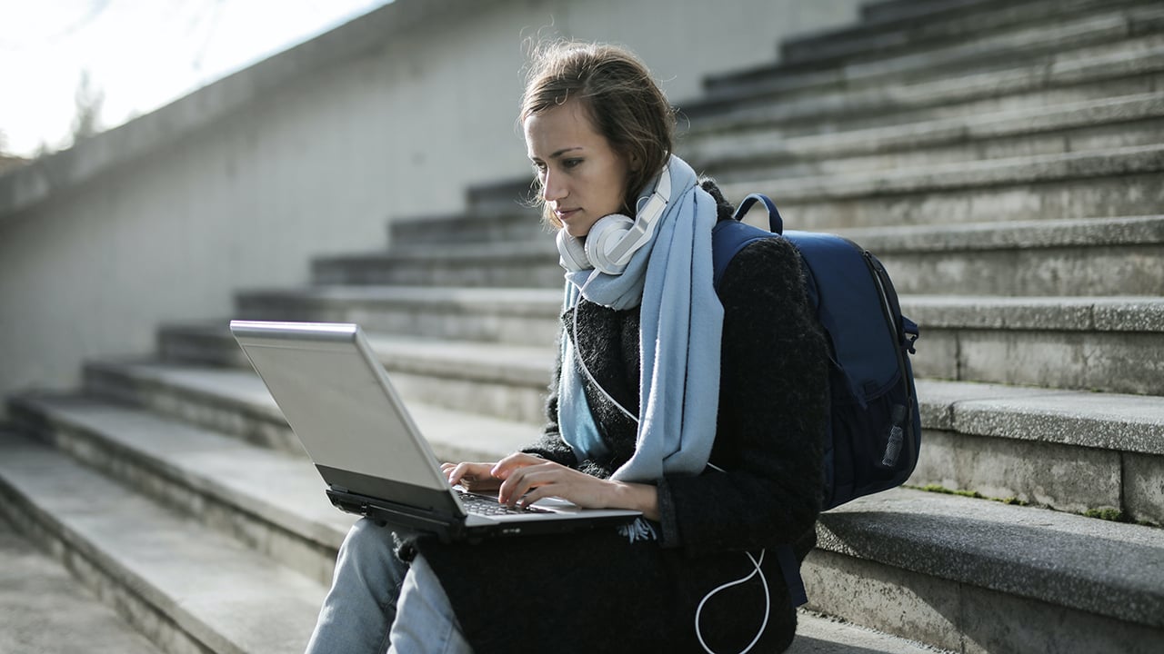 girl using laptop