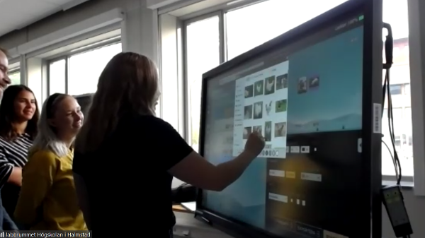 halmstad students testing NUITEQ Snowflake-1